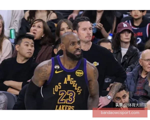 NBA劲敌崛起高薪股权吸引球星詹姆斯副手也参与加盟计划